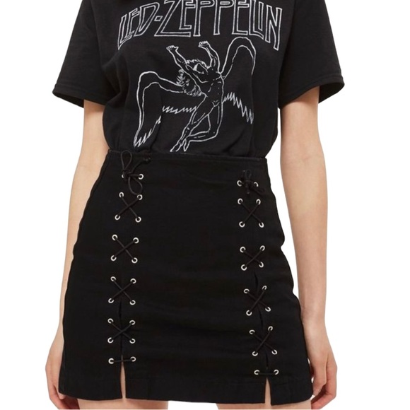Topshop Dresses & Skirts - 🔥TOPSHOP Moto Lace Up Denim Mini Skirt